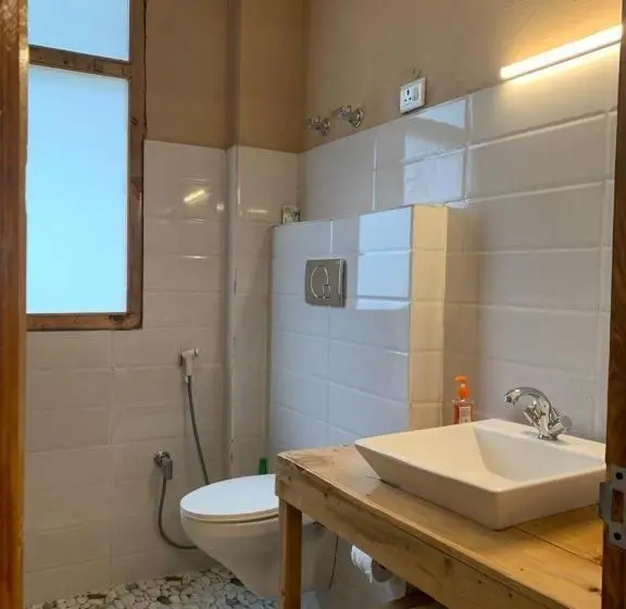 マウンテンビュースタンダードルーム, Hidab Homes