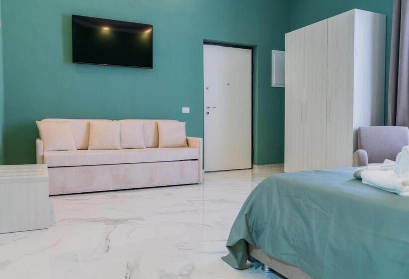 سوییت جونیور با بالکن, Le Suite Di Via Veneto,35