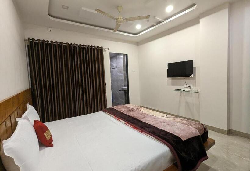 带4个卧室的公寓, And Villa Samarth Palace