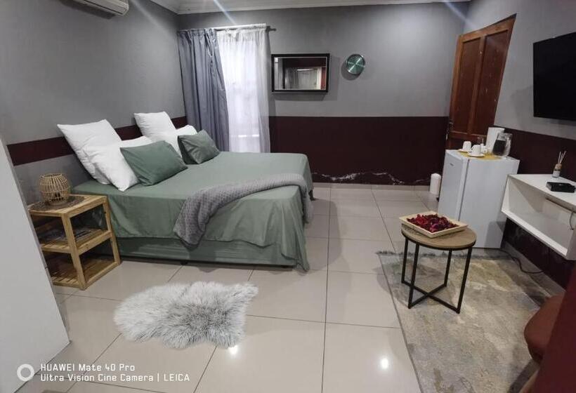 스위트 킹사이즈 침대, Fresh Ideas Guest House