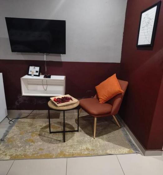 스위트 킹사이즈 침대, Fresh Ideas Guest House