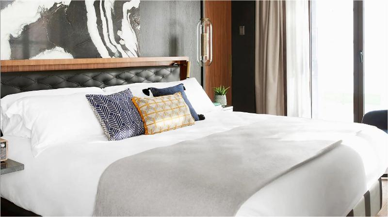 스탠다드 룸 킹사이즈 침대, Thompson Madrid, By Hyatt