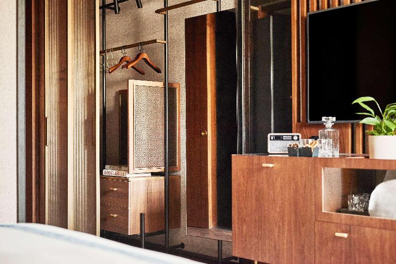 스탠다드 룸 킹사이즈 침대, Thompson Madrid, By Hyatt