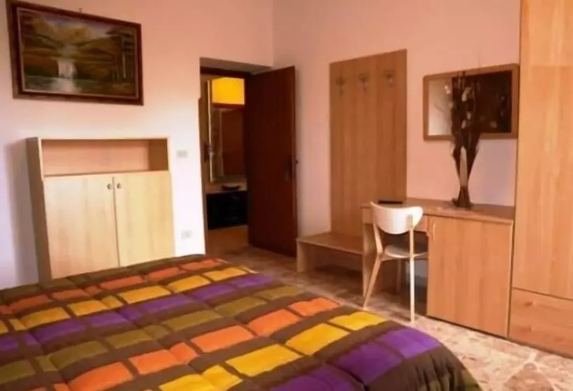 اتاق استاندارد سه نفره, B&b Raggio Di Sole