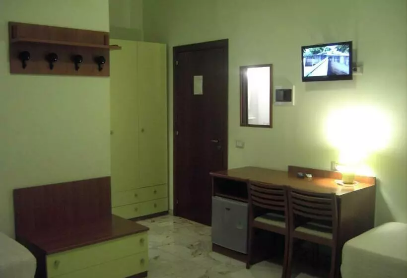 スタンダード４人部屋, Etna Inn