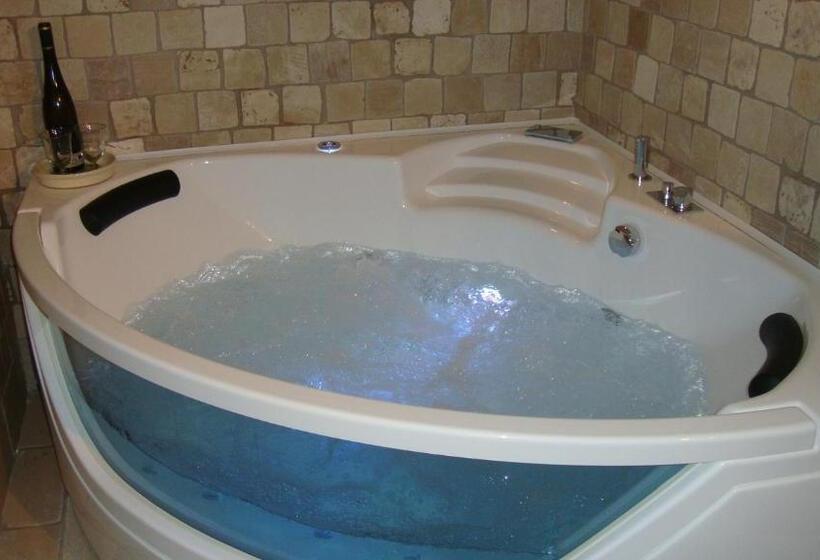 استودیوی استاندارد, Fontana Vecchia B&b