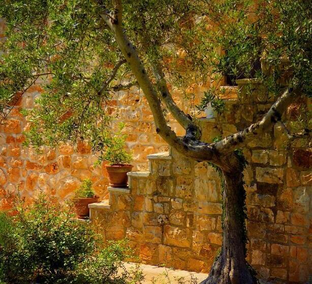 اتاق استاندارد, Fontana Vecchia B&b