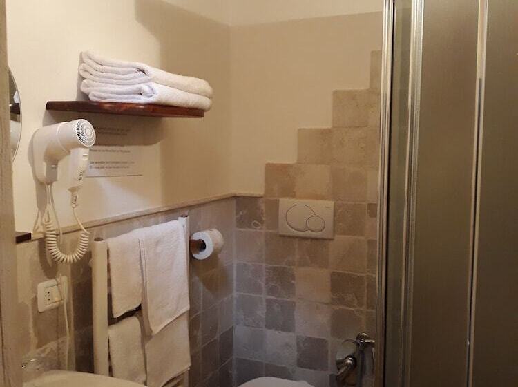 اتاق استاندارد, Fontana Vecchia B&b