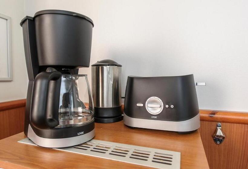 スタンダードトリプルルーム, Forenom Aparthotel Tampere