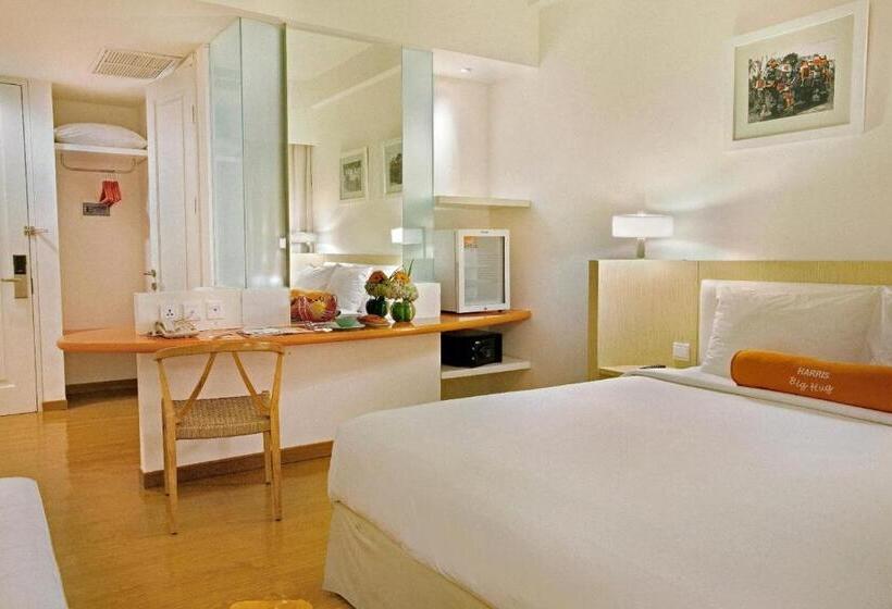 プールビュースタンダードルーム, Harris Hotel & Conventions Malang