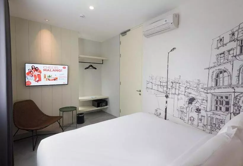 2 Sovrums Villa, Harris Hotel & Conventions Malang