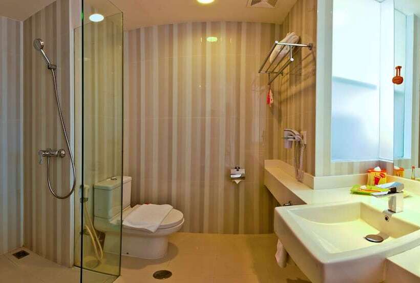 חדר סטנדרט עם טרסה, Harris Hotel & Conventions Malang