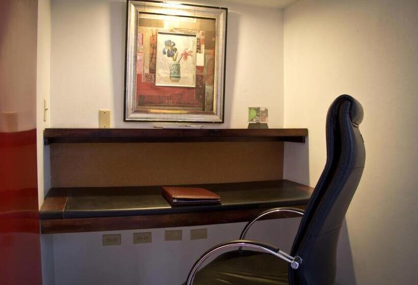 اتاق اجرایی, Minister Business