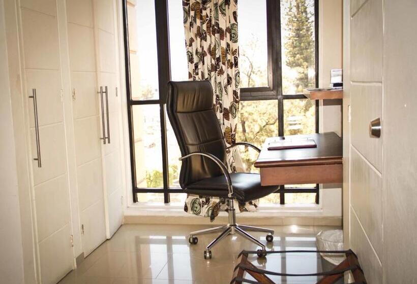 سوییت اجرایی, Minister Business