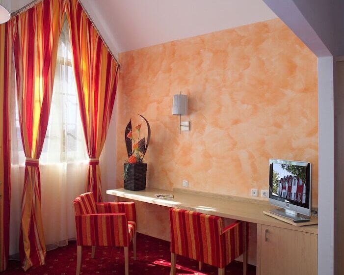 标准间, Restaurant Wallner I Contactless Check In