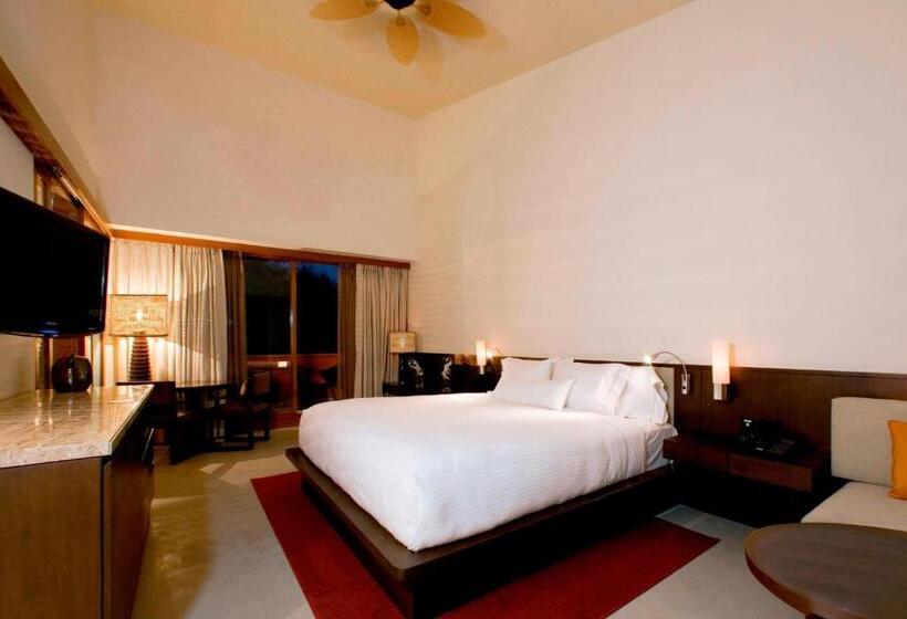 חדר פרמיום, The Westin Sohna Resort & Spa