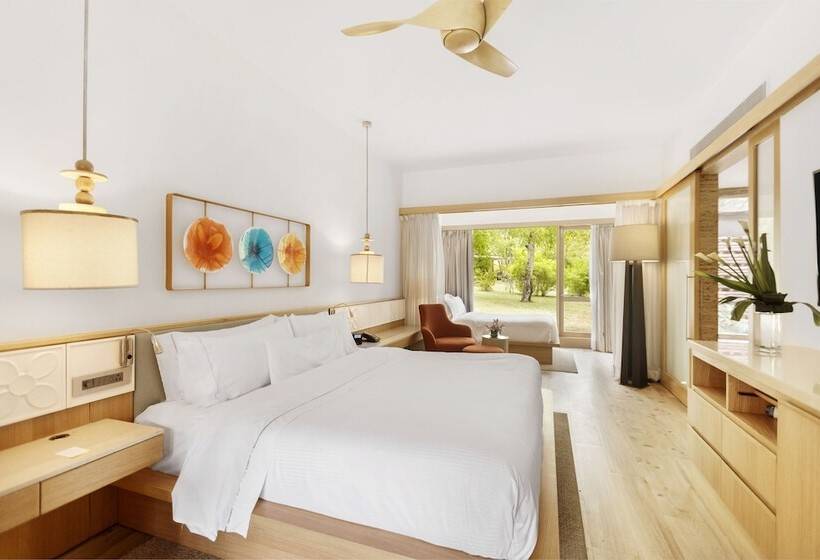 חדר פרמיום נוף לגינה, The Westin Sohna Resort & Spa