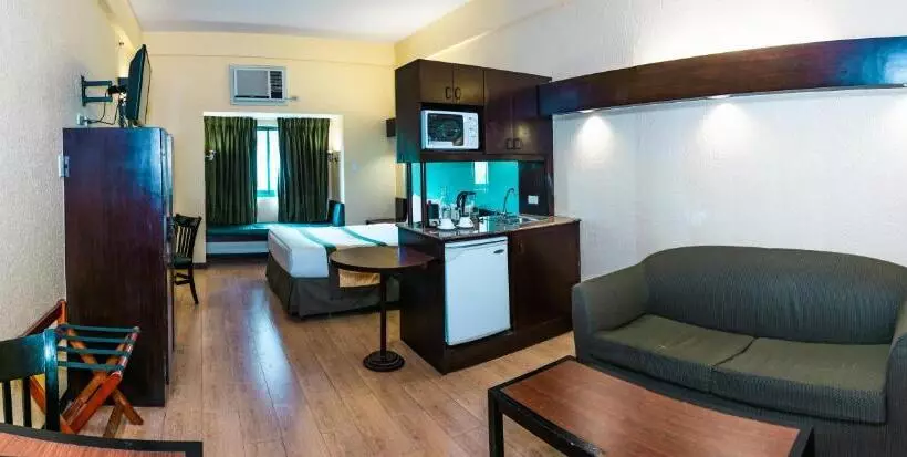 スイート, Microtel By Wyndham Cabanatuan