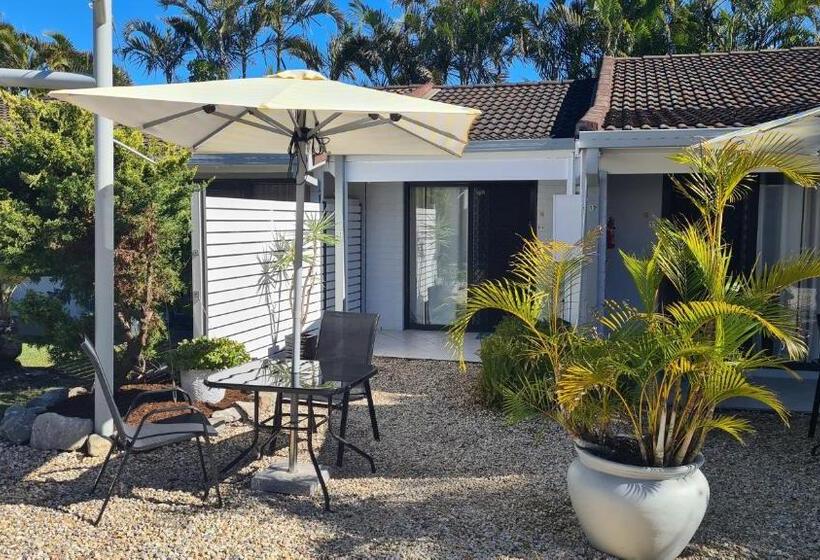 חדר סטנדרט, The Carmel Yamba