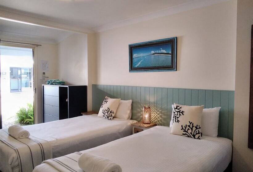 חדר סטנדרט, The Carmel Yamba