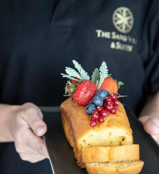 套房配有游泳池, The Sand Suites   Adults Only