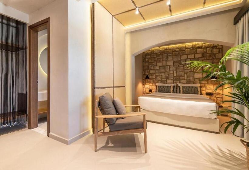 配有游泳池的小型套房, The Sand Suites   Adults Only