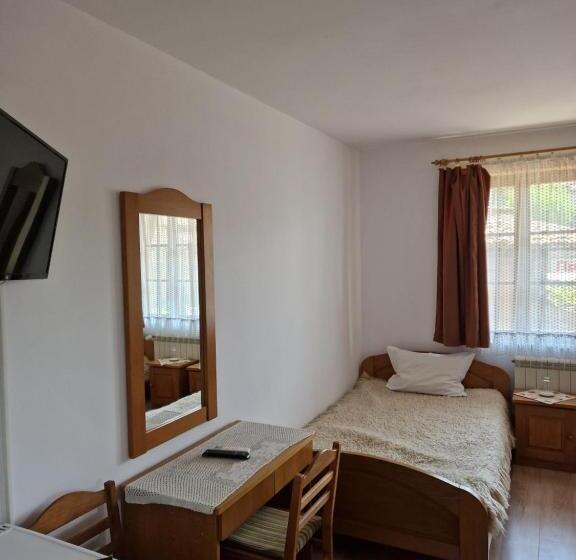 스탠다드 트리플 룸, престиж