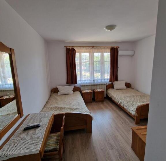 스탠다드 트리플 룸, престиж