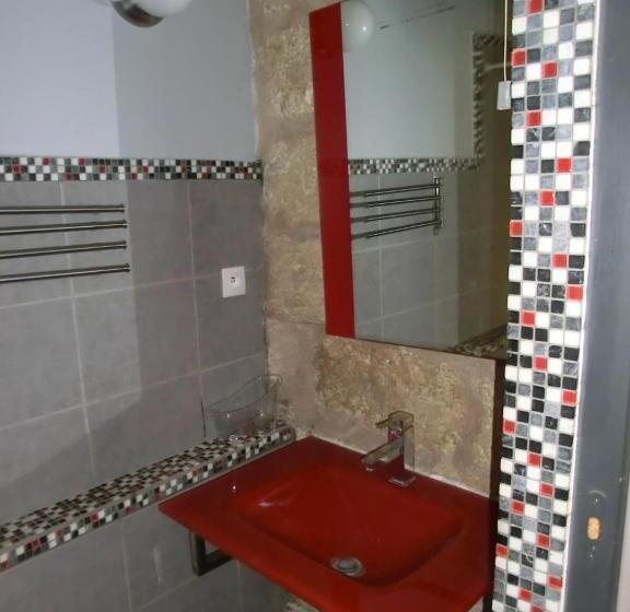 スタンダードルーム, Chambre Sur Jardin Secret   Avignon Centre   Climatisée