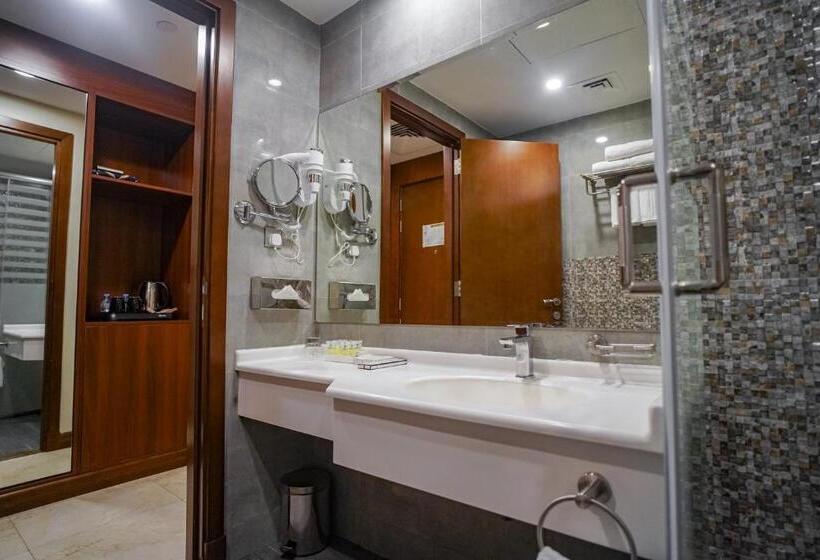 חדר סטנדרט לארבעה, Emaar Elite