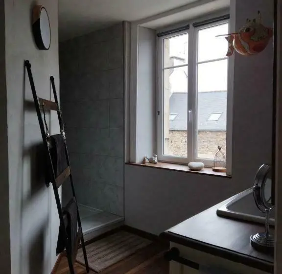 ガーデンビュースタンダードルーム, La Ménardière Serenitatis Chambre D Hôtes Petit Déjeuner Compris