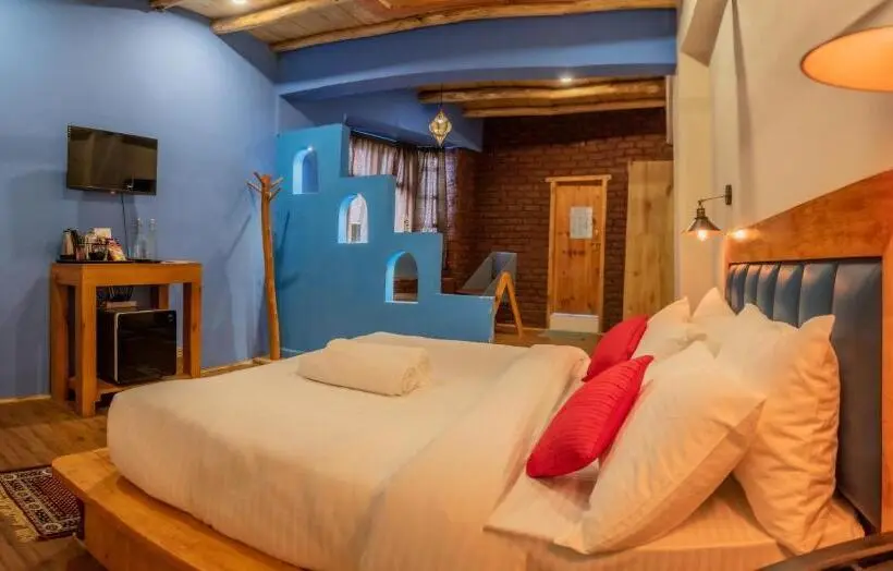 スイート, Black Sheep Bed And Breakfast