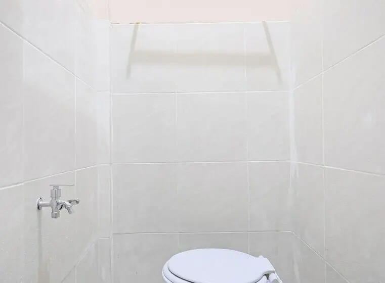 اتاق استاندارد, Wisma Pinggir Mitra Reddoorz
