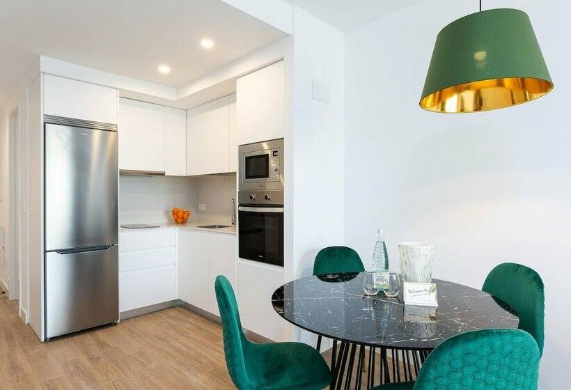 2 Bedroom Family Apartment with Terrace, Caleyro Boutique Apartments   Parking Incluido