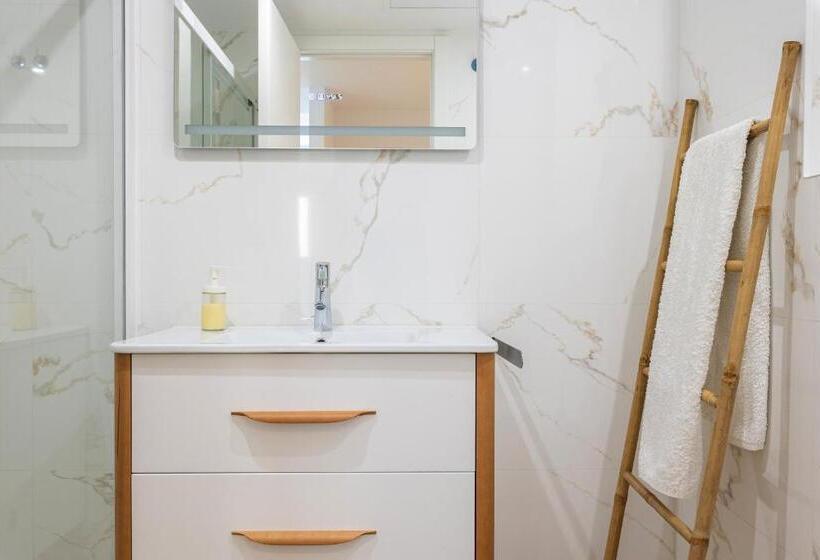 带2个卧室的高级公寓, Caleyro Boutique Apartments   Parking Incluido