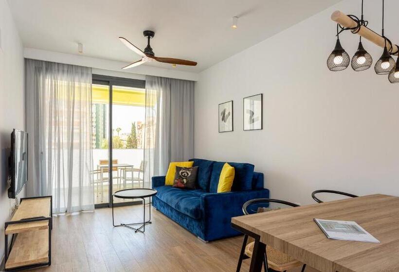 带2个卧室的高级公寓, Caleyro Boutique Apartments   Parking Incluido