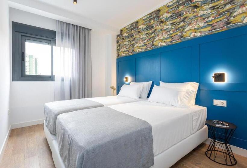 2 Bedroom Family Apartment with Terrace, Caleyro Boutique Apartments   Parking Incluido