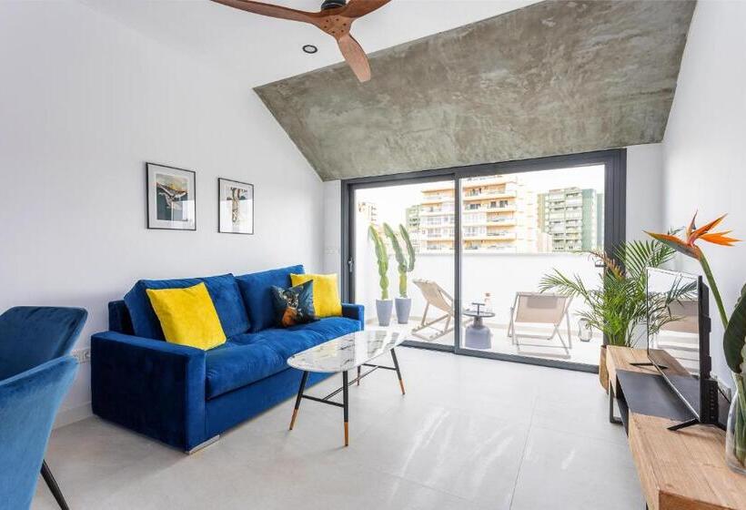 带两个卧室的顶楼公寓, Caleyro Boutique Apartments   Parking Incluido