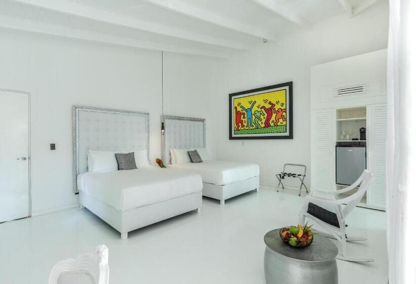 سوییت با چشمانداز دریا, Gigi Brown Beachfront Santa Teresa