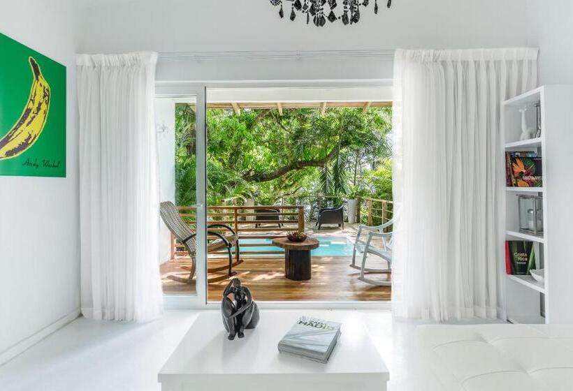 سوییت با چشمانداز دریا, Gigi Brown Beachfront Santa Teresa