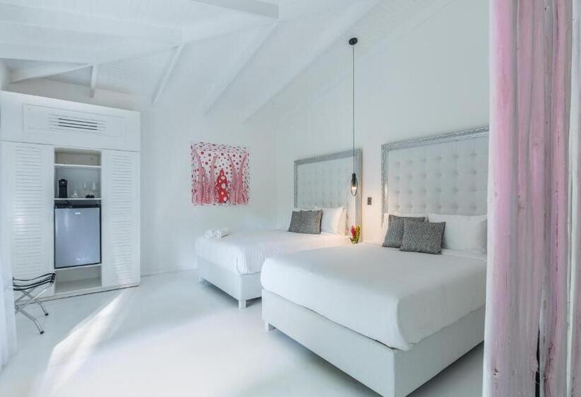 سوییت با چشمانداز باغ, Gigi Brown Beachfront Santa Teresa