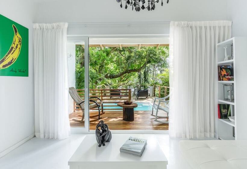 سوییت با چشمانداز دریا, Gigi Brown Beachfront Santa Teresa