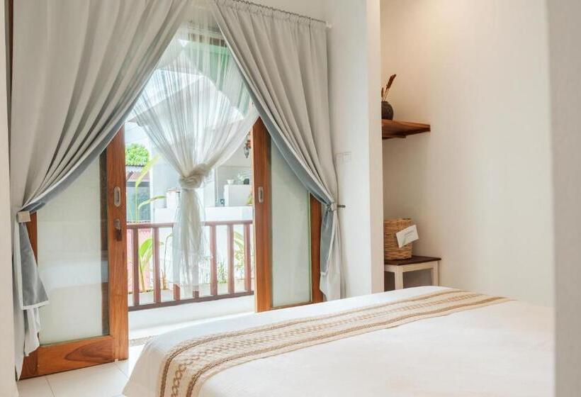 Quarto Estandar, Naia Lombok