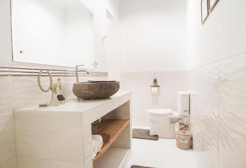 חדר סטנדרט, Naia Lombok