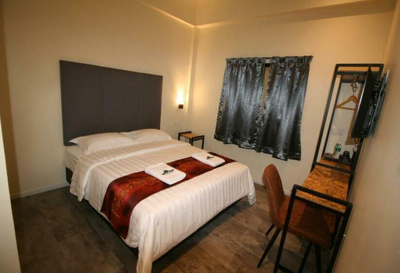 Quarto standard, Pangkor Pop Ash