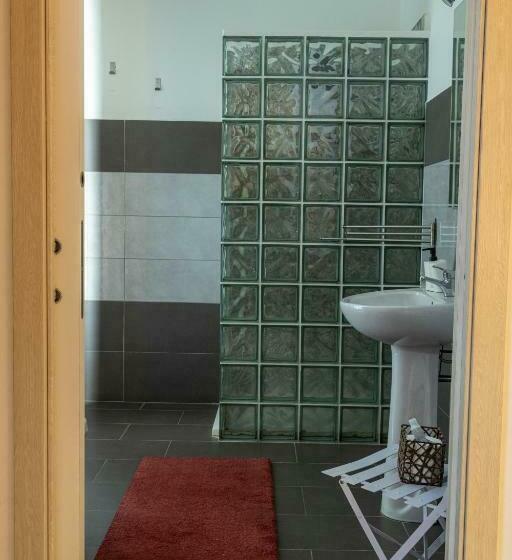 اتاق استاندارد با وان آب گرم, Exclusive