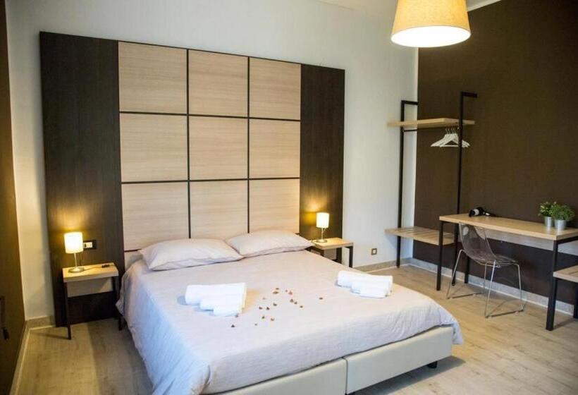 اتاق استاندارد با سرویس بهداشتی مشترک, Exclusive