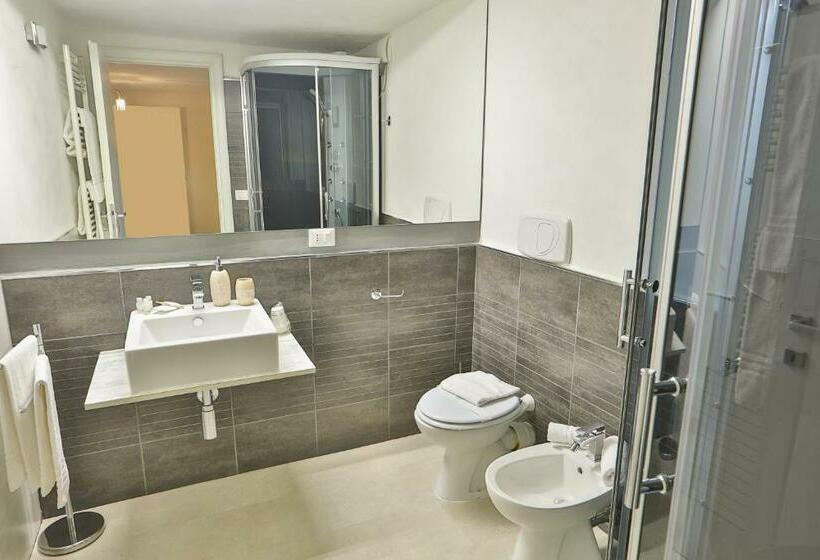 اتاق لوکس با بالکن, Grottini Luxury Suites ~ Pantheon