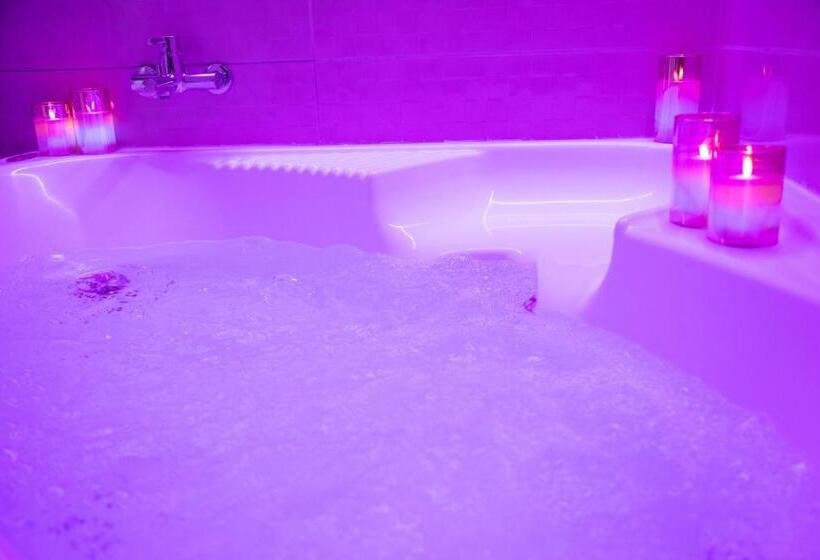 سوییت لوکس, Grottini Luxury Suites ~ Pantheon