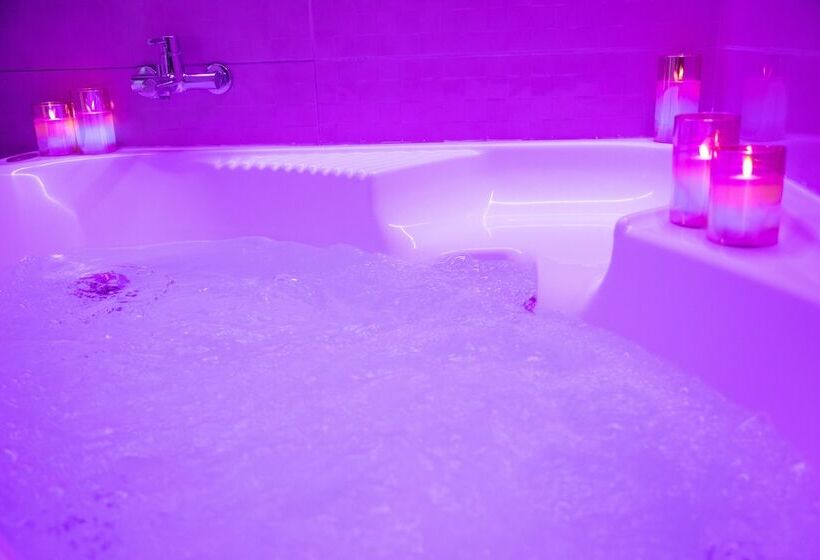 سوییت لوکس, Grottini Luxury Suites ~ Pantheon